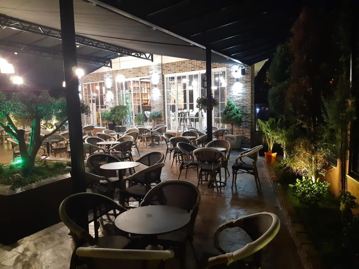 Hotel Golden Elbasan Exterior photo