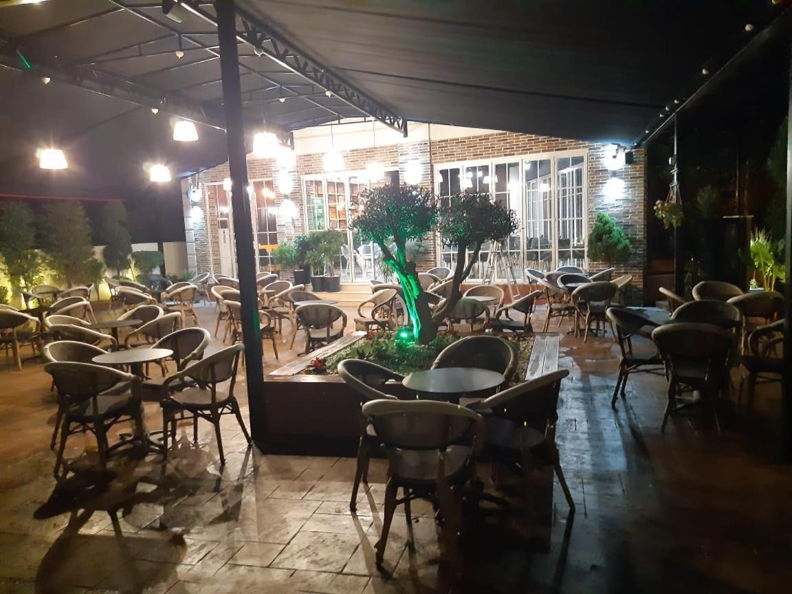 Hotel Golden Elbasan Exterior photo